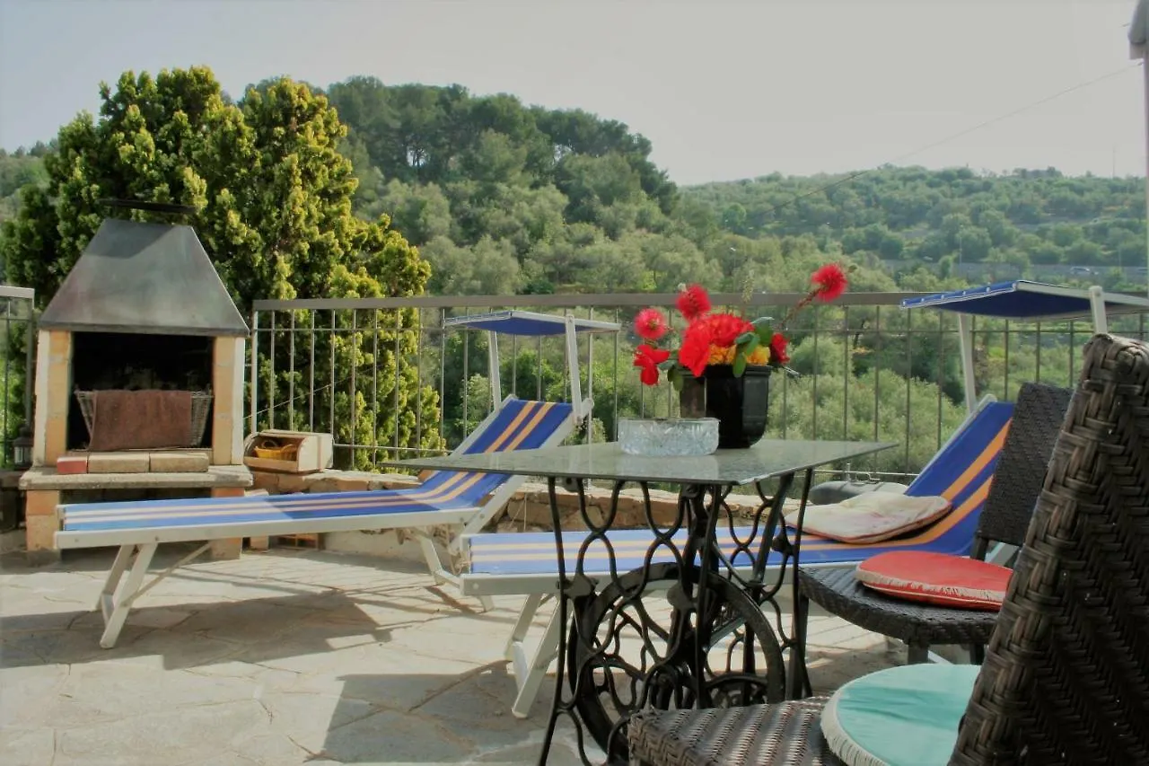 Villa Hans Cervo